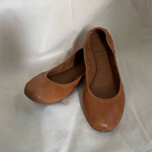 • Tory Burch Tan Flats •